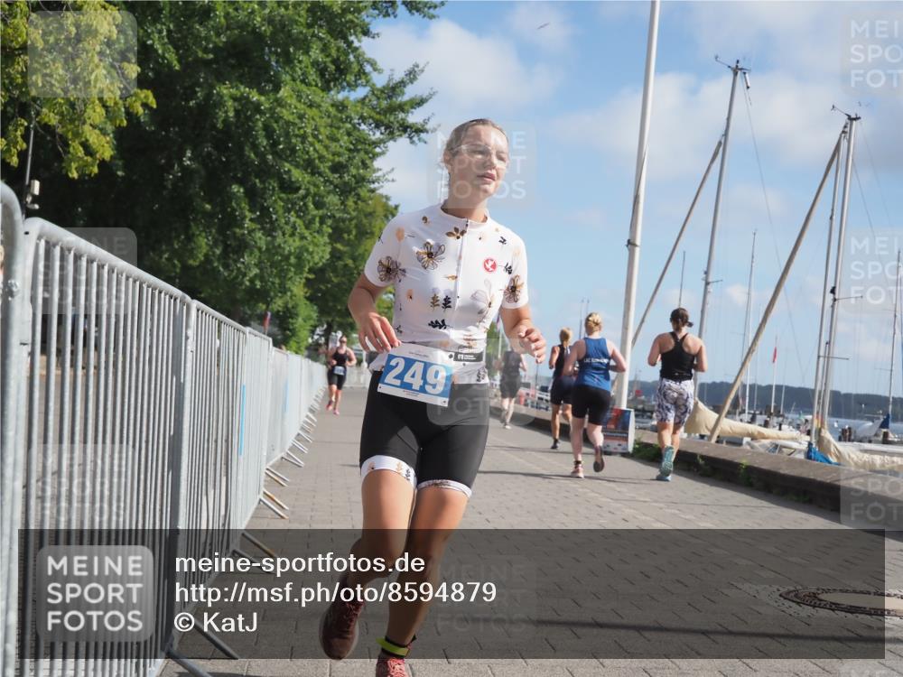 17.08.2025 - KN Förde Triathlon 2025 KatJ http://msf.ph/oto/8594879 17.08.2025 10:23:06 Laufen 118, 221, 249 meine-sportfotos.de