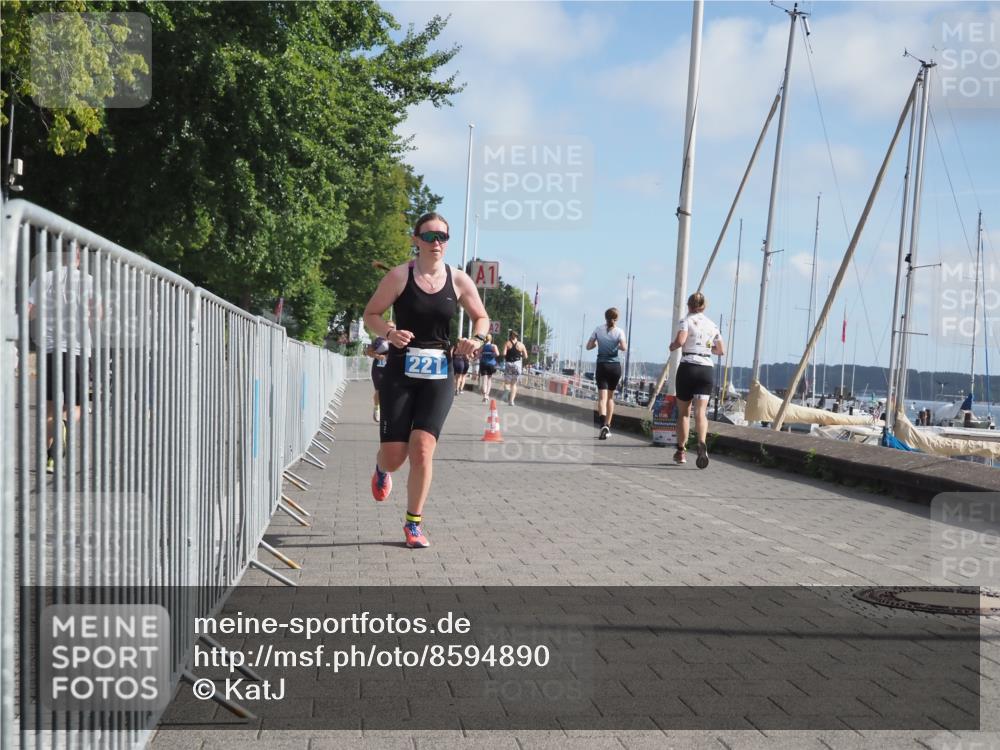 17.08.2025 - KN Förde Triathlon 2025 KatJ http://msf.ph/oto/8594890 17.08.2025 10:23:14 Laufen 164, 221 meine-sportfotos.de