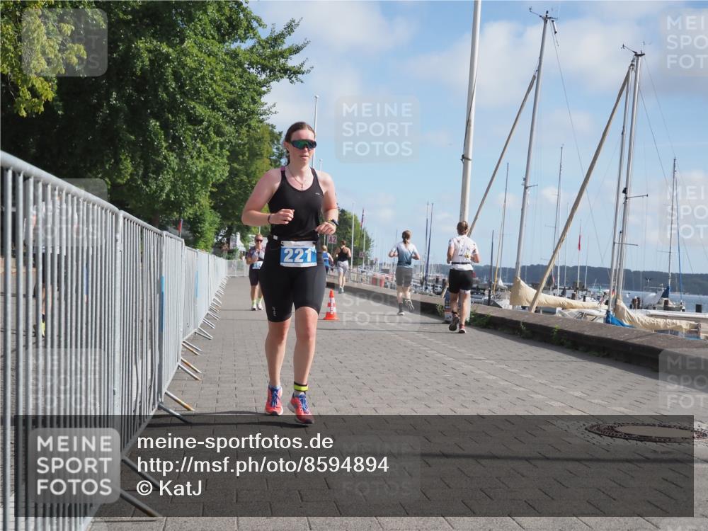 17.08.2025 - KN Förde Triathlon 2025 KatJ http://msf.ph/oto/8594894 17.08.2025 10:23:15 Laufen 164, 221 meine-sportfotos.de