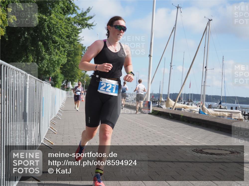 17.08.2025 - KN Förde Triathlon 2025 KatJ http://msf.ph/oto/8594924 17.08.2025 10:23:15 Laufen 164, 221 meine-sportfotos.de