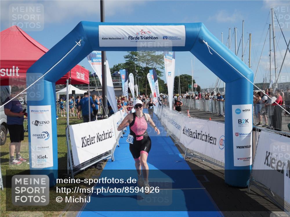 17.08.2025 - KN Förde Triathlon 2025 MichiJ http://msf.ph/oto/8594926 17.08.2025 10:39:03 Laufen 120, 223, 254 meine-sportfotos.de