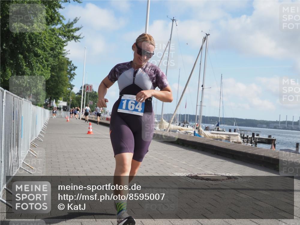 17.08.2025 - KN Förde Triathlon 2025 KatJ http://msf.ph/oto/8595007 17.08.2025 10:23:22 Laufen 164 meine-sportfotos.de