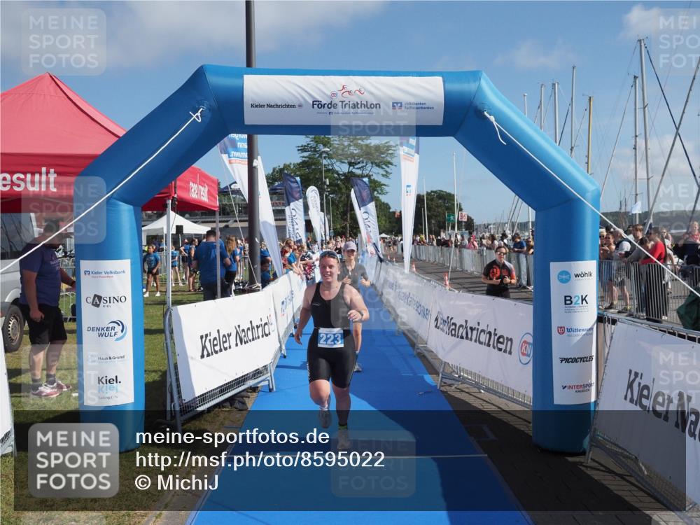 17.08.2025 - KN Förde Triathlon 2025 MichiJ http://msf.ph/oto/8595022 17.08.2025 10:39:07 Laufen 120, 223, 254 meine-sportfotos.de