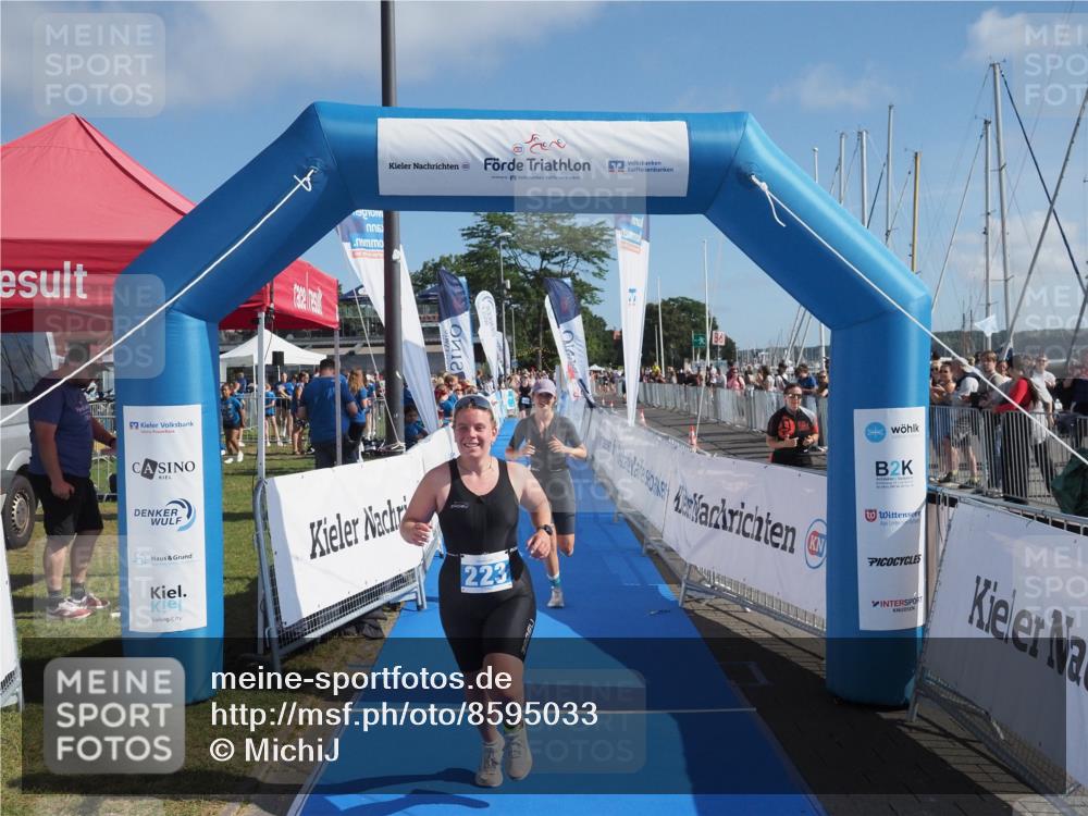 17.08.2025 - KN Förde Triathlon 2025 MichiJ http://msf.ph/oto/8595033 17.08.2025 10:39:07 Laufen 120, 223, 254 meine-sportfotos.de