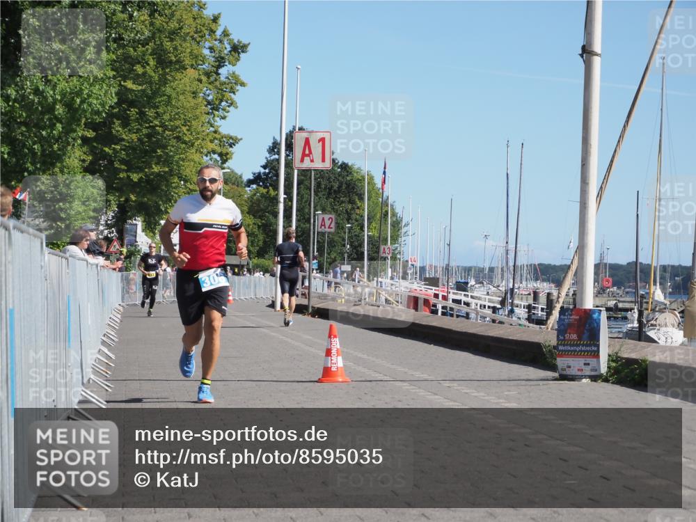 17.08.2025 - KN Förde Triathlon 2025 KatJ http://msf.ph/oto/8595035 17.08.2025 11:42:22 Laufen 306 meine-sportfotos.de