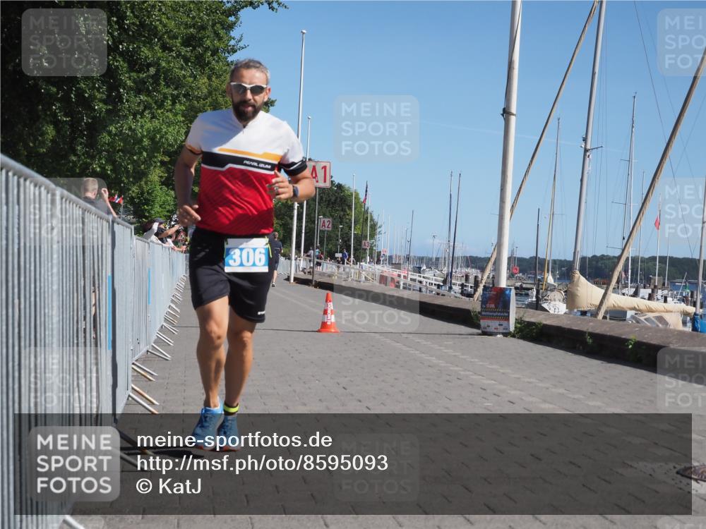 17.08.2025 - KN Förde Triathlon 2025 KatJ http://msf.ph/oto/8595093 17.08.2025 11:42:25 Laufen 306 meine-sportfotos.de