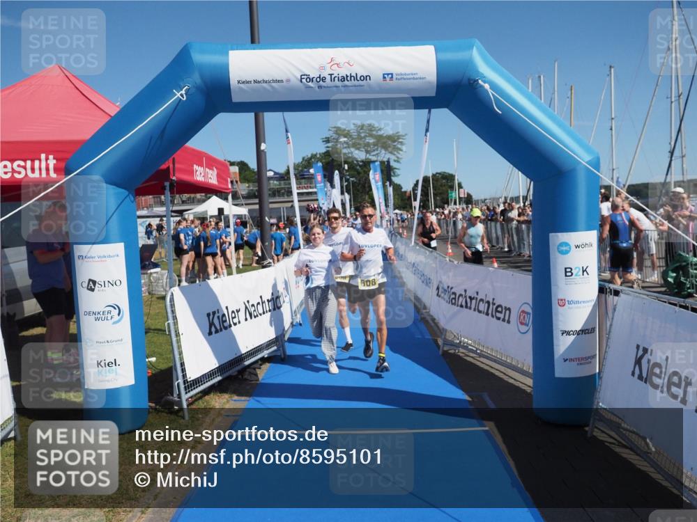 17.08.2025 - KN Förde Triathlon 2025 MichiJ http://msf.ph/oto/8595101 17.08.2025 12:03:59 Laufen 307, 608 meine-sportfotos.de