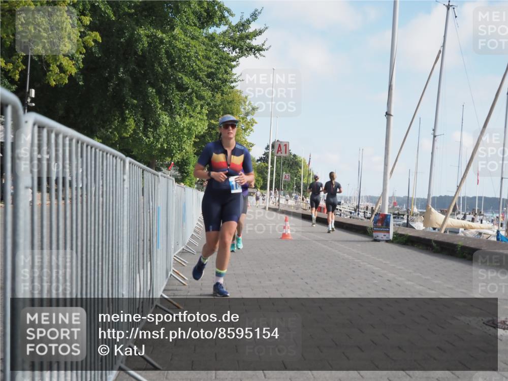 17.08.2025 - KN Förde Triathlon 2025 KatJ http://msf.ph/oto/8595154 17.08.2025 10:23:55 Laufen 137, 138, 181 meine-sportfotos.de
