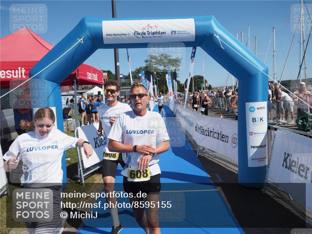 17.08.2025 - KN Förde Triathlon 2025 MichiJ http://msf.ph/oto/8595155 17.08.2025 12:04:00 Laufen 307, 608 meine-sportfotos.de