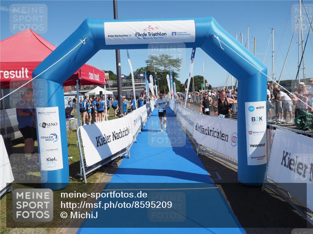 17.08.2025 - KN Förde Triathlon 2025 MichiJ http://msf.ph/oto/8595209 17.08.2025 12:04:01 Laufen 307, 608 meine-sportfotos.de