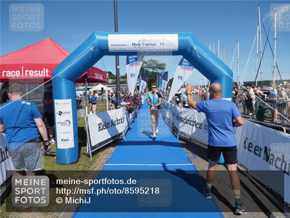17.08.2025 - KN Förde Triathlon 2025 MichiJ http://msf.ph/oto/8595218 17.08.2025 13:56:20 Laufen 498, 532 meine-sportfotos.de