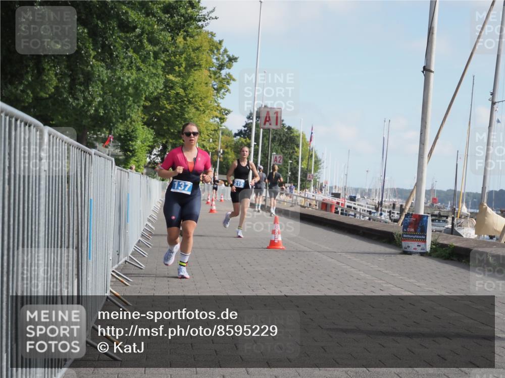 17.08.2025 - KN Förde Triathlon 2025 KatJ http://msf.ph/oto/8595229 17.08.2025 10:24:01 Laufen 137, 138, 215, 246 meine-sportfotos.de