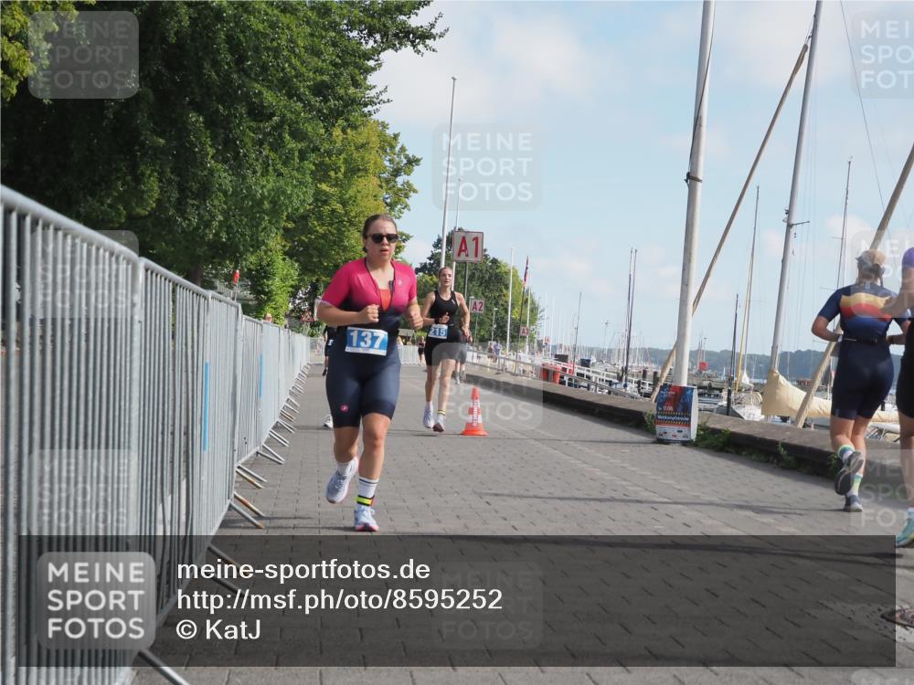17.08.2025 - KN Förde Triathlon 2025 KatJ http://msf.ph/oto/8595252 17.08.2025 10:24:03 Laufen 137, 215, 246 meine-sportfotos.de
