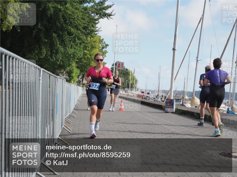 17.08.2025 - KN Förde Triathlon 2025 KatJ http://msf.ph/oto/8595259 17.08.2025 10:24:03 Laufen 137, 215, 246 meine-sportfotos.de