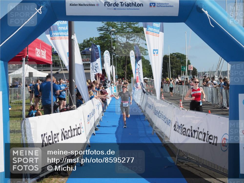 17.08.2025 - KN Förde Triathlon 2025 MichiJ http://msf.ph/oto/8595277 17.08.2025 10:39:22 Laufen 210 meine-sportfotos.de