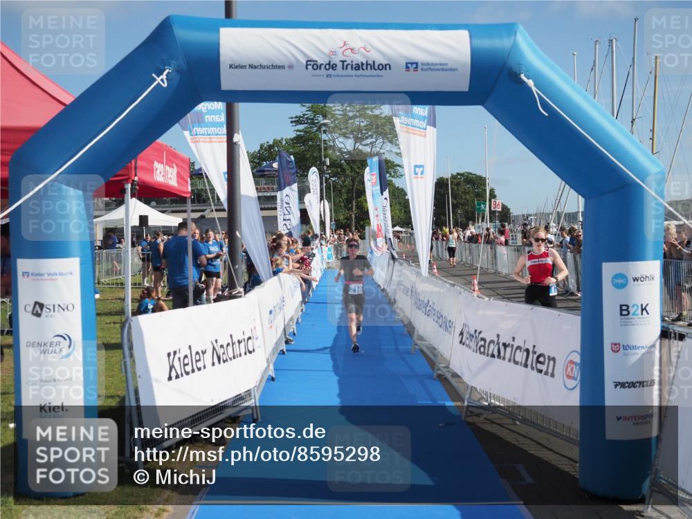 17.08.2025 - KN Förde Triathlon 2025 MichiJ http://msf.ph/oto/8595298 17.08.2025 10:39:23 Laufen 210 meine-sportfotos.de