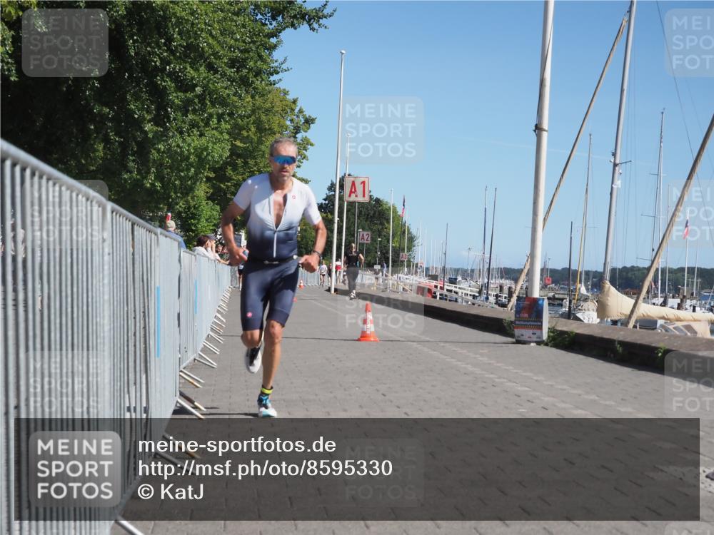 17.08.2025 - KN Förde Triathlon 2025 KatJ http://msf.ph/oto/8595330 17.08.2025 11:42:57 Laufen 274 meine-sportfotos.de