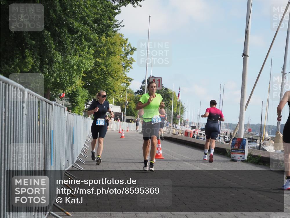 17.08.2025 - KN Förde Triathlon 2025 KatJ http://msf.ph/oto/8595369 17.08.2025 10:24:13 Laufen 187, 190, 223 meine-sportfotos.de