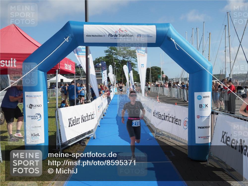 17.08.2025 - KN Förde Triathlon 2025 MichiJ http://msf.ph/oto/8595371 17.08.2025 10:39:25 Laufen 210 meine-sportfotos.de