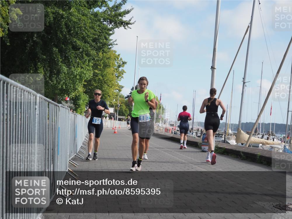 17.08.2025 - KN Förde Triathlon 2025 KatJ http://msf.ph/oto/8595395 17.08.2025 10:24:14 Laufen 187, 190, 223 meine-sportfotos.de