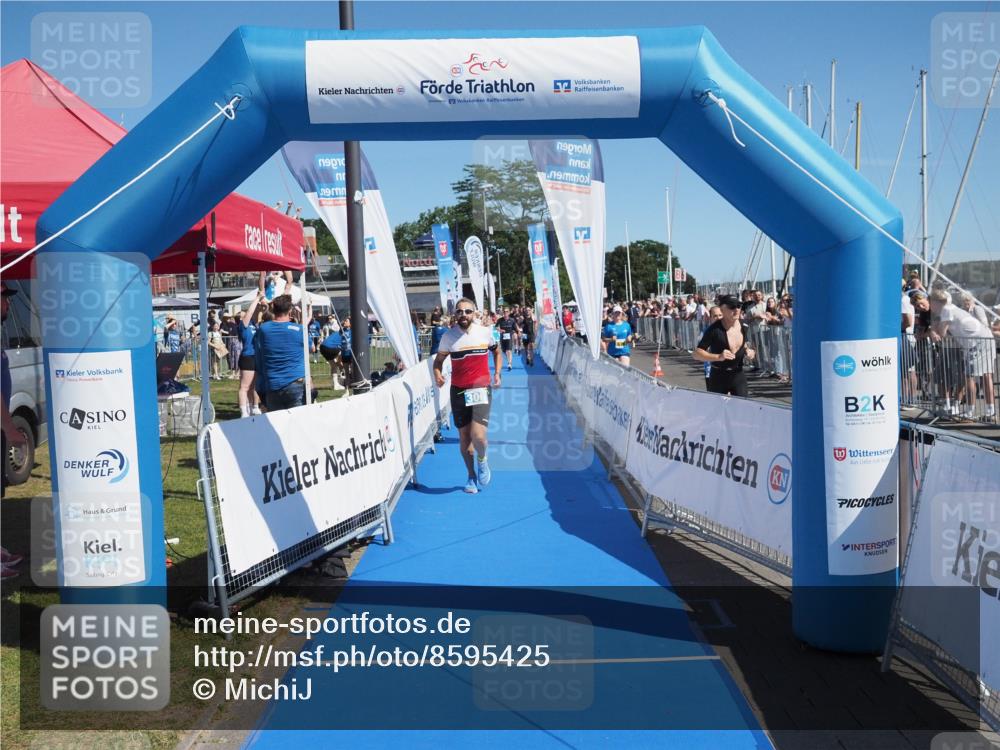 17.08.2025 - KN Förde Triathlon 2025 MichiJ http://msf.ph/oto/8595425 17.08.2025 12:04:32 Laufen 306 meine-sportfotos.de