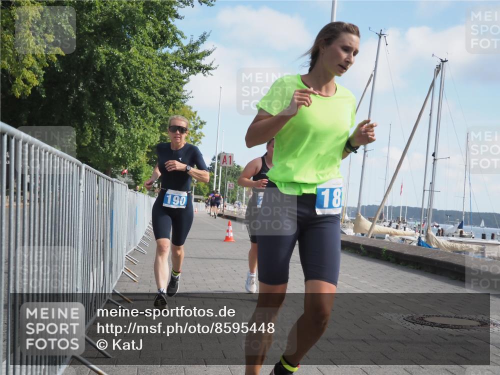 17.08.2025 - KN Förde Triathlon 2025 KatJ http://msf.ph/oto/8595448 17.08.2025 10:24:17 Laufen 187, 190, 223 meine-sportfotos.de