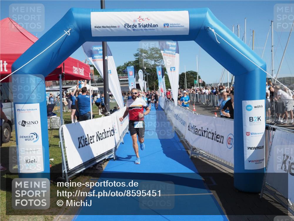 17.08.2025 - KN Förde Triathlon 2025 MichiJ http://msf.ph/oto/8595451 17.08.2025 12:04:32 Laufen 306 meine-sportfotos.de