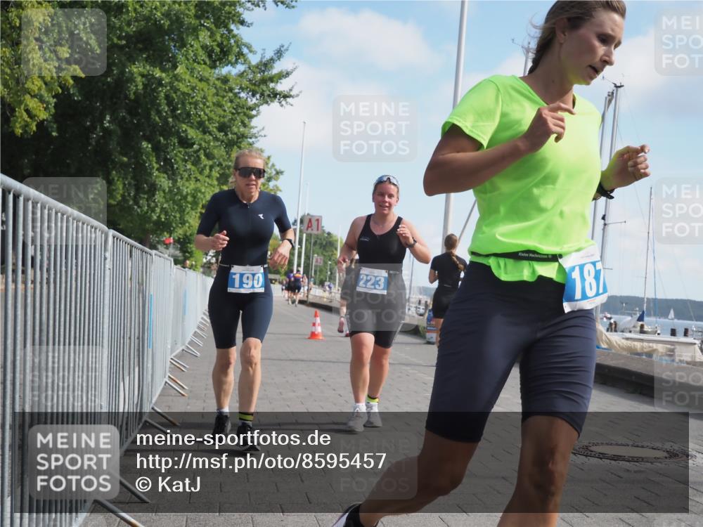 17.08.2025 - KN Förde Triathlon 2025 KatJ http://msf.ph/oto/8595457 17.08.2025 10:24:17 Laufen 187, 190, 223 meine-sportfotos.de
