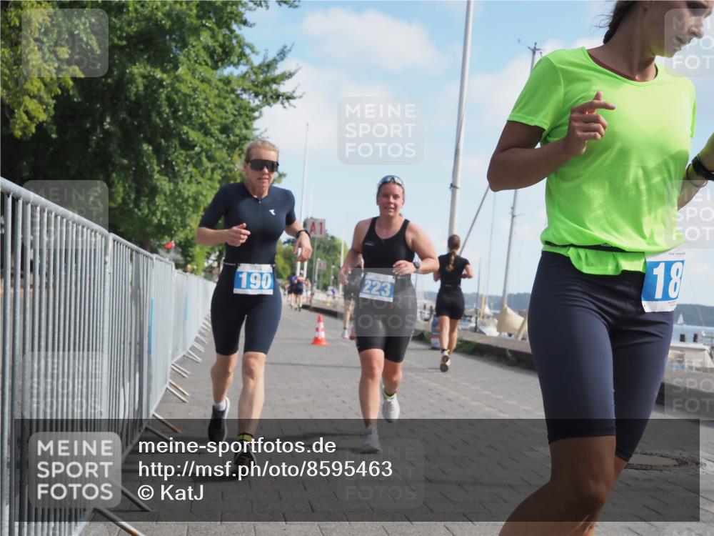 17.08.2025 - KN Förde Triathlon 2025 KatJ http://msf.ph/oto/8595463 17.08.2025 10:24:17 Laufen 187, 190, 223 meine-sportfotos.de