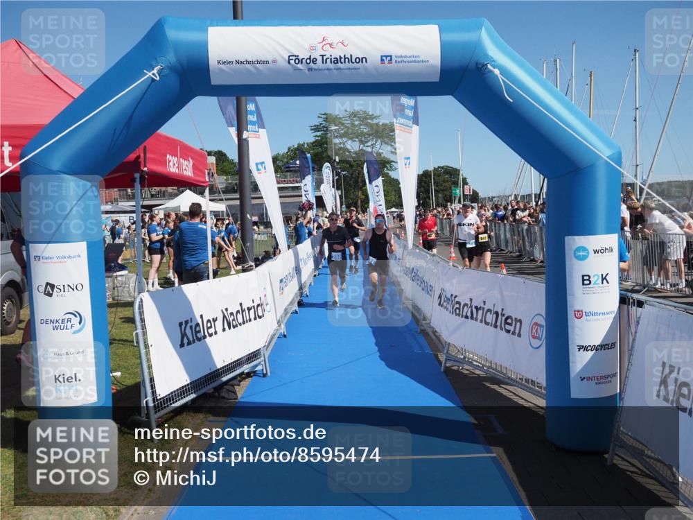 17.08.2025 - KN Förde Triathlon 2025 MichiJ http://msf.ph/oto/8595474 17.08.2025 12:04:36 Laufen 271, 280, 295, 306 meine-sportfotos.de