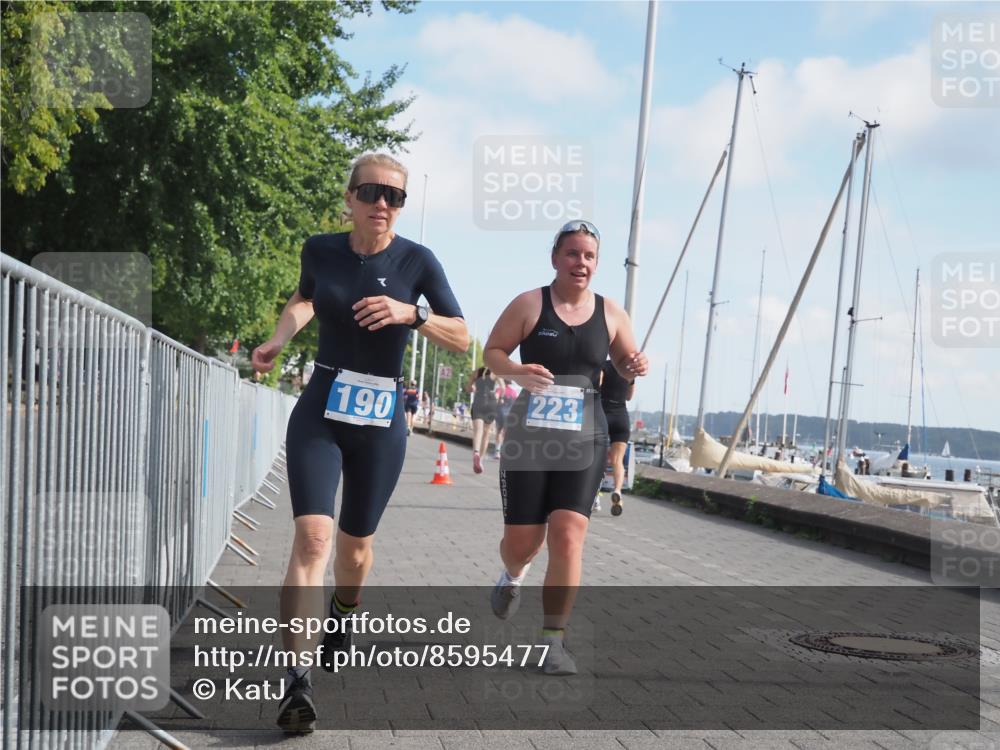 17.08.2025 - KN Förde Triathlon 2025 KatJ http://msf.ph/oto/8595477 17.08.2025 10:24:17 Laufen 187, 190, 223 meine-sportfotos.de