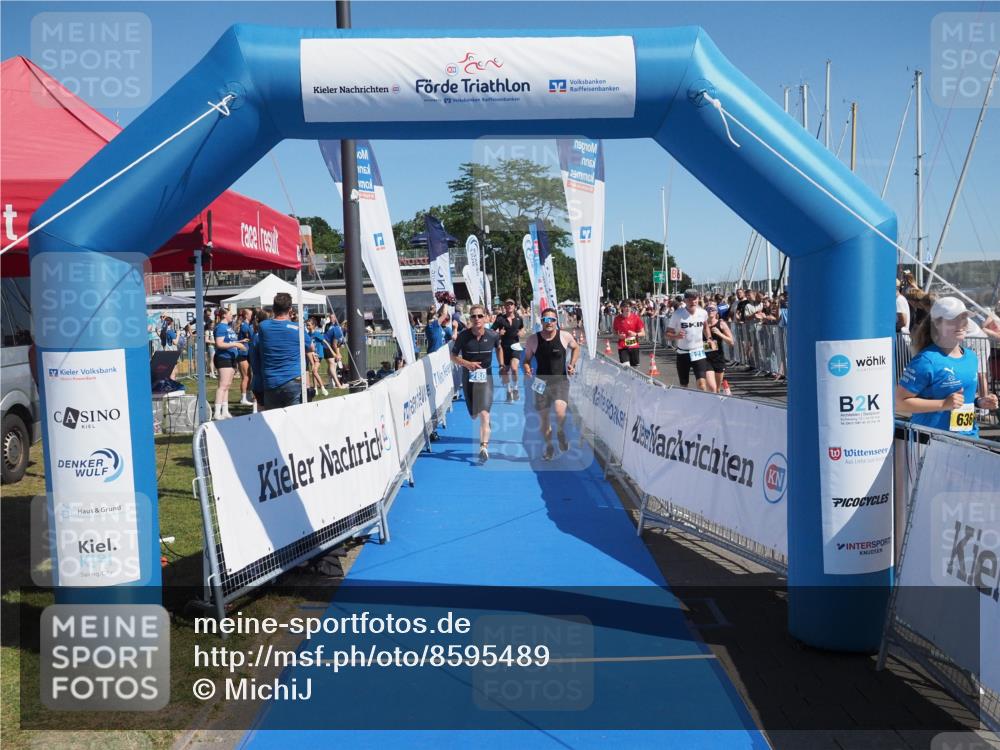 17.08.2025 - KN Förde Triathlon 2025 MichiJ http://msf.ph/oto/8595489 17.08.2025 12:04:37 Laufen 271, 280, 295, 306 meine-sportfotos.de
