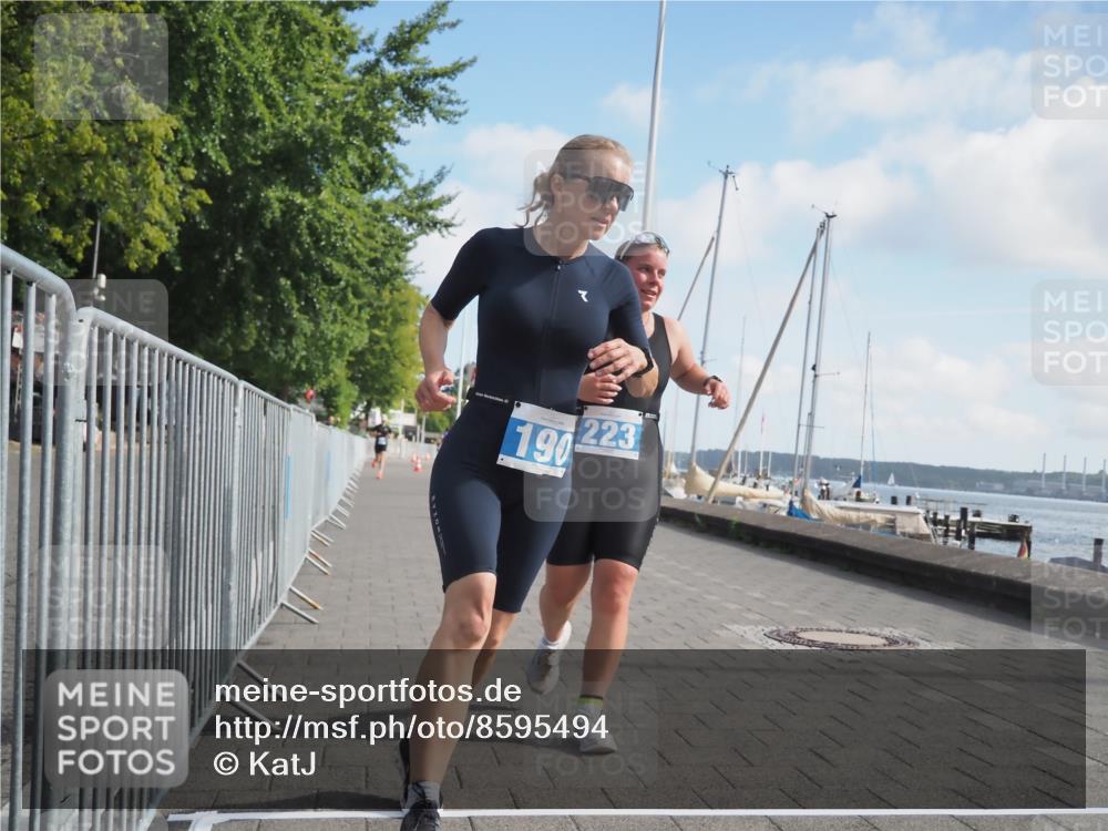 17.08.2025 - KN Förde Triathlon 2025 KatJ http://msf.ph/oto/8595494 17.08.2025 10:24:18 Laufen 150, 187, 190, 223 meine-sportfotos.de