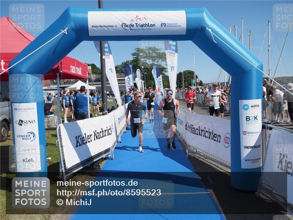 17.08.2025 - KN Förde Triathlon 2025 MichiJ http://msf.ph/oto/8595523 17.08.2025 12:04:37 Laufen 271, 280, 295, 306 meine-sportfotos.de