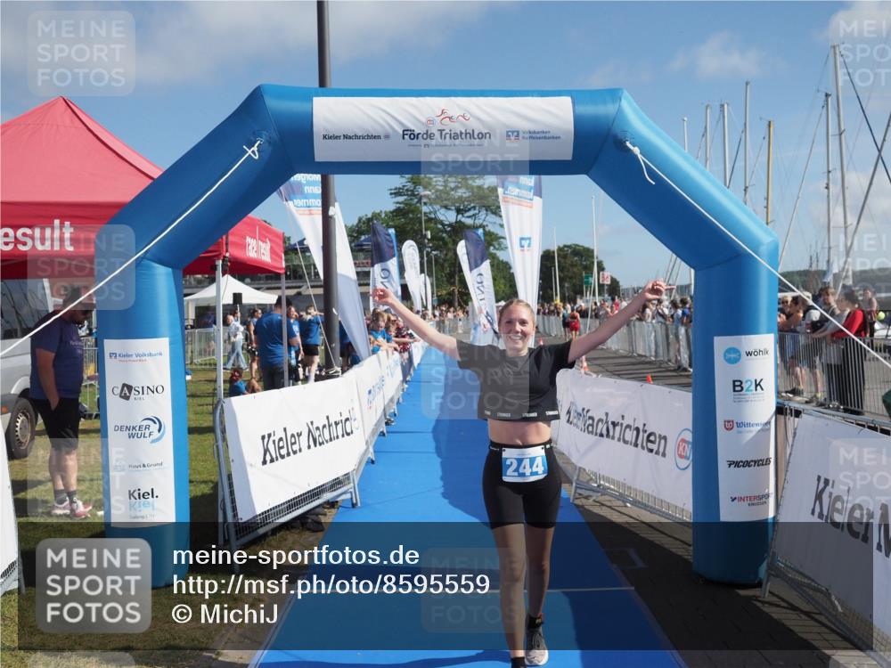 17.08.2025 - KN Förde Triathlon 2025 MichiJ http://msf.ph/oto/8595559 17.08.2025 10:39:35 Laufen 244 meine-sportfotos.de