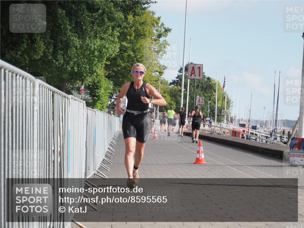 17.08.2025 - KN Förde Triathlon 2025 KatJ http://msf.ph/oto/8595565 17.08.2025 10:24:33 Laufen 183 meine-sportfotos.de