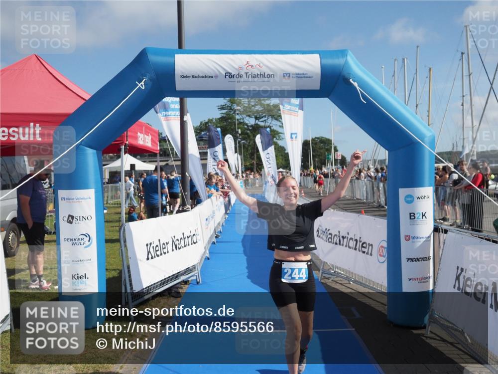 17.08.2025 - KN Förde Triathlon 2025 MichiJ http://msf.ph/oto/8595566 17.08.2025 10:39:35 Laufen 244 meine-sportfotos.de