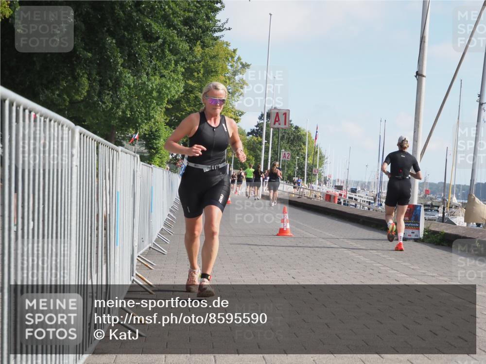 17.08.2025 - KN Förde Triathlon 2025 KatJ http://msf.ph/oto/8595590 17.08.2025 10:24:34 Laufen 183 meine-sportfotos.de
