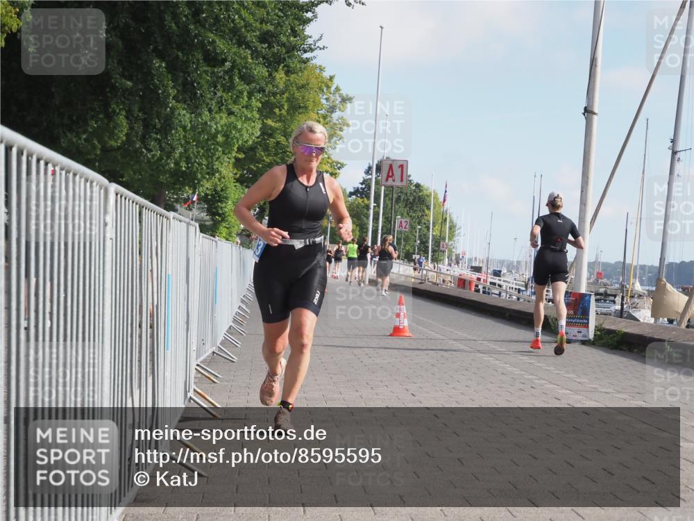 17.08.2025 - KN Förde Triathlon 2025 KatJ http://msf.ph/oto/8595595 17.08.2025 10:24:34 Laufen 183 meine-sportfotos.de