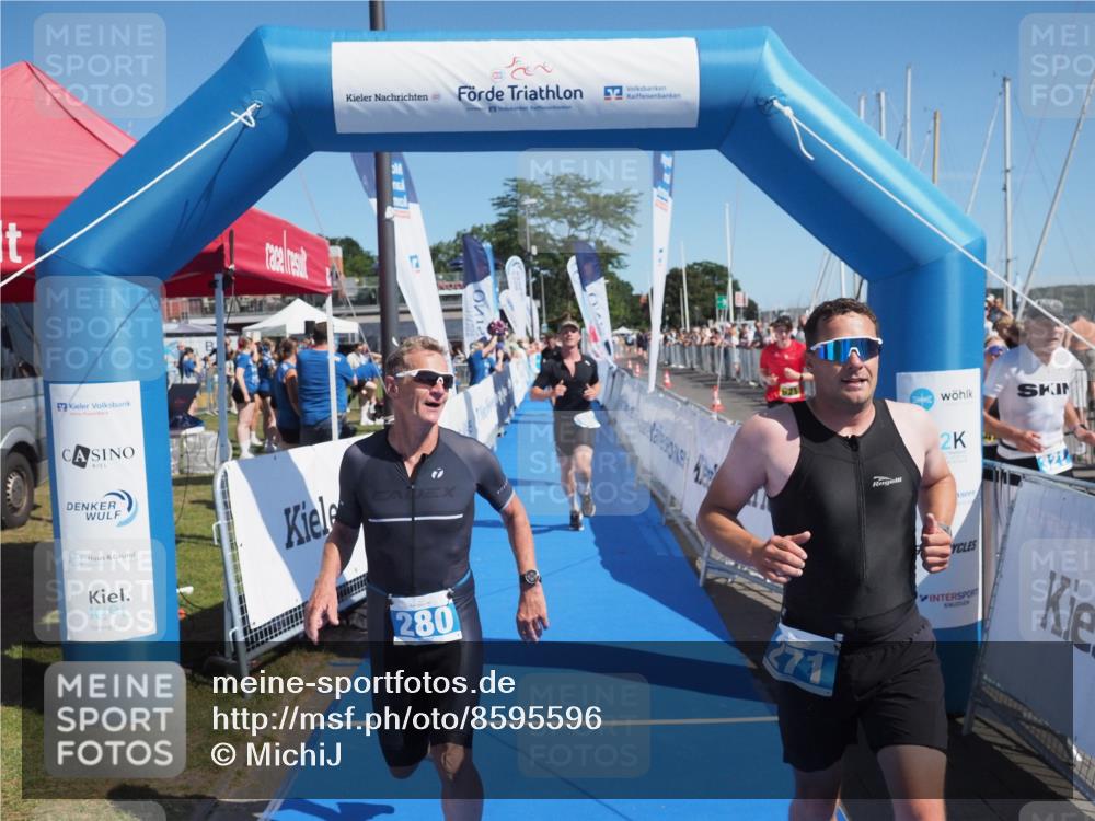 17.08.2025 - KN Förde Triathlon 2025 MichiJ http://msf.ph/oto/8595596 17.08.2025 12:04:39 Laufen 271, 280, 295, 306, 309 meine-sportfotos.de