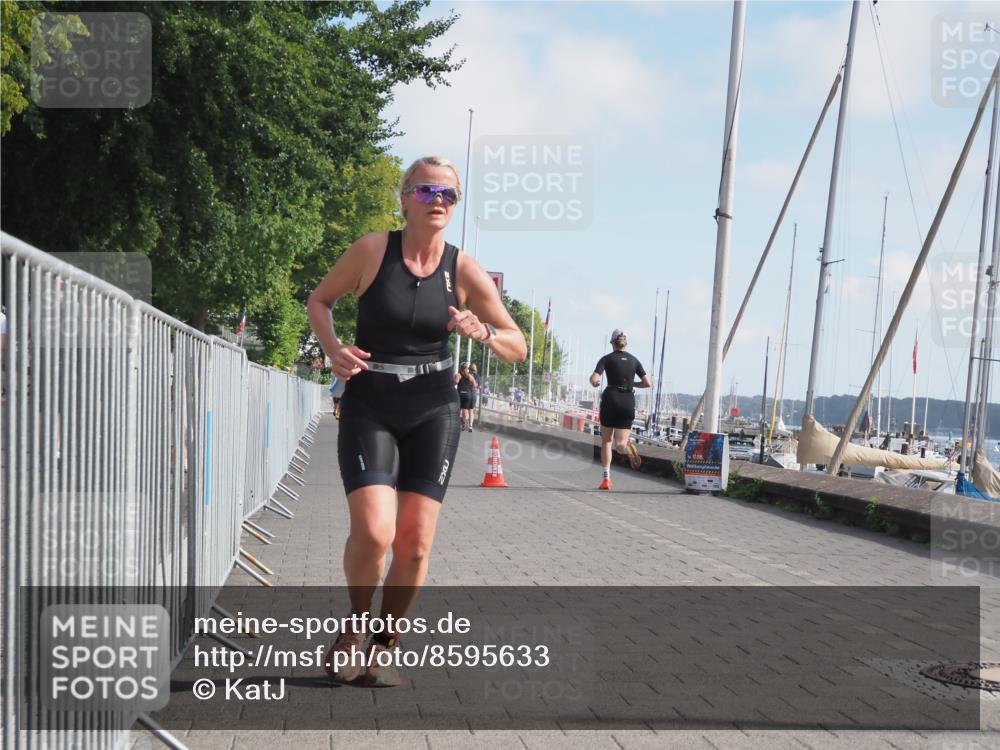17.08.2025 - KN Förde Triathlon 2025 KatJ http://msf.ph/oto/8595633 17.08.2025 10:24:35 Laufen 183 meine-sportfotos.de