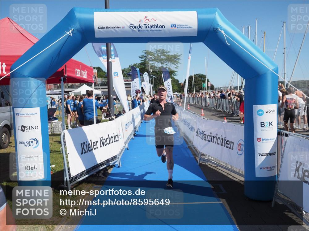 17.08.2025 - KN Förde Triathlon 2025 MichiJ http://msf.ph/oto/8595649 17.08.2025 12:04:40 Laufen 271, 280, 295, 309 meine-sportfotos.de