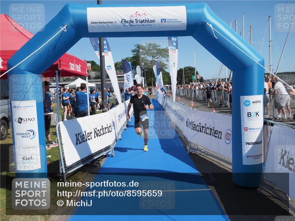 17.08.2025 - KN Förde Triathlon 2025 MichiJ http://msf.ph/oto/8595659 17.08.2025 12:04:42 Laufen 271, 280, 295, 309 meine-sportfotos.de