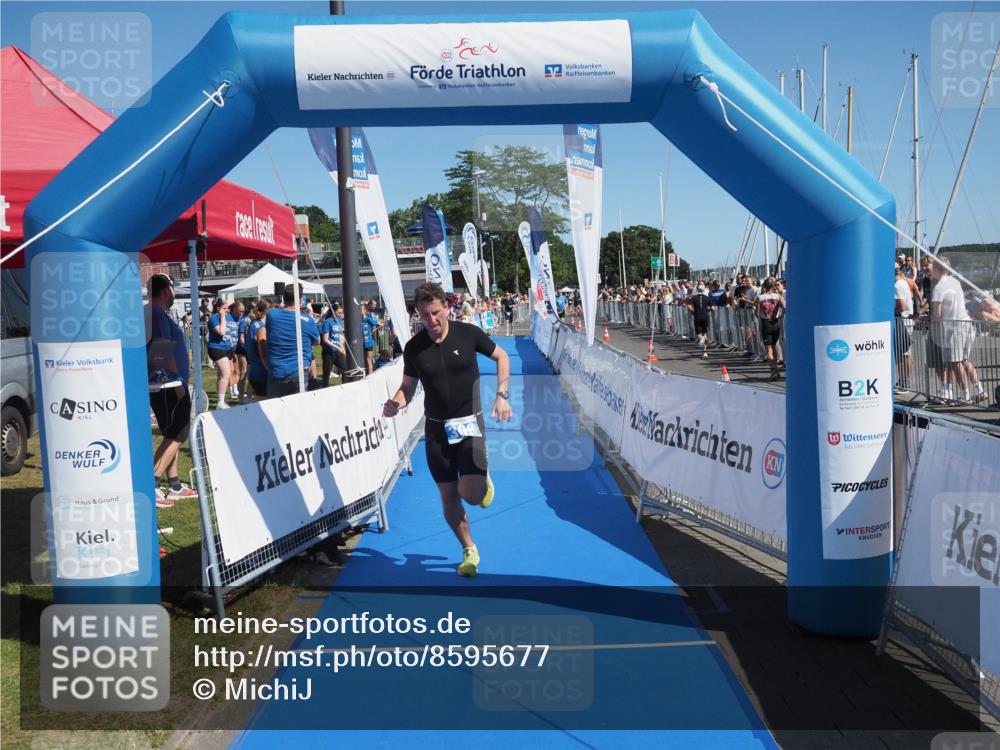 17.08.2025 - KN Förde Triathlon 2025 MichiJ http://msf.ph/oto/8595677 17.08.2025 12:04:42 Laufen 271, 280, 295, 309 meine-sportfotos.de