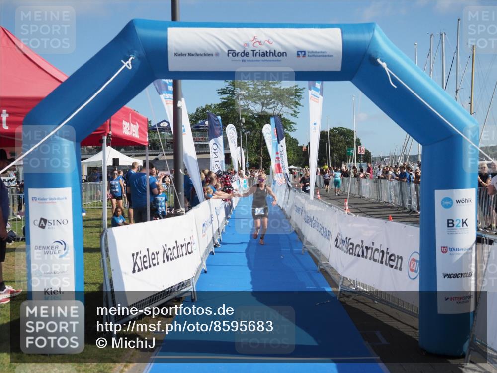 17.08.2025 - KN Förde Triathlon 2025 MichiJ http://msf.ph/oto/8595683 17.08.2025 10:39:53 Laufen 183 meine-sportfotos.de