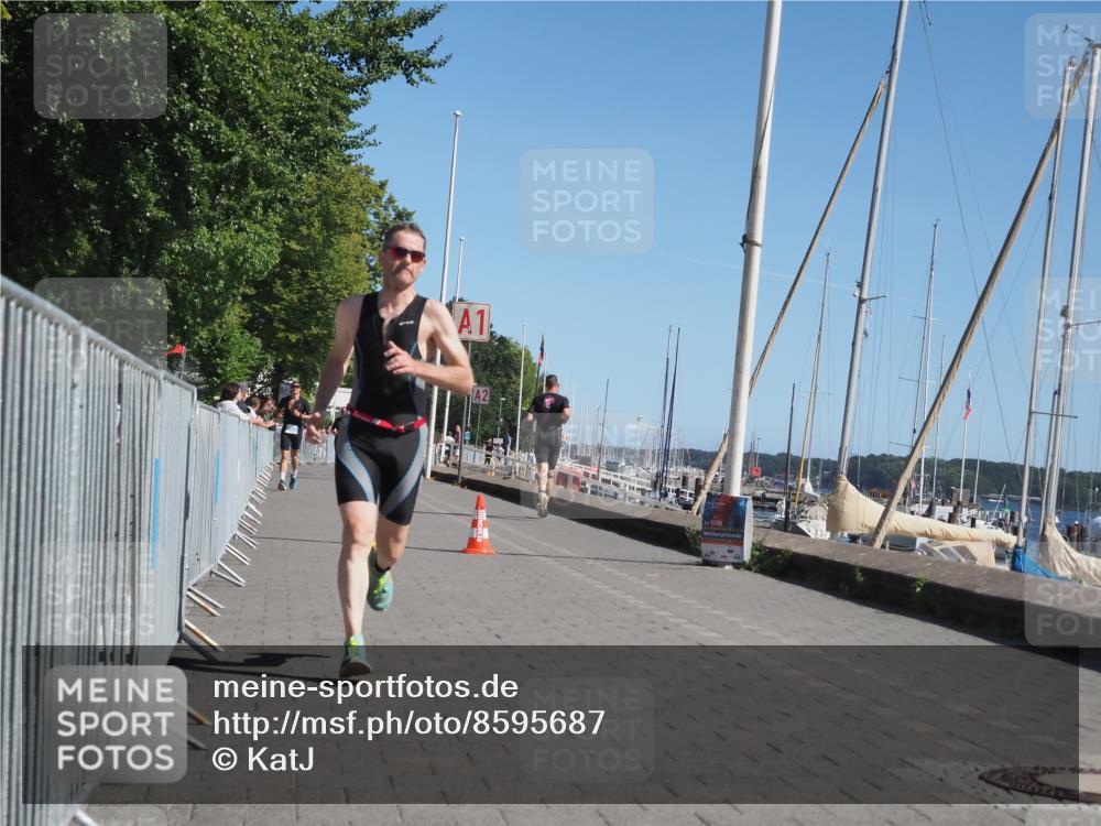 17.08.2025 - KN Förde Triathlon 2025 KatJ http://msf.ph/oto/8595687 17.08.2025 11:43:26 Laufen 296, 608 meine-sportfotos.de