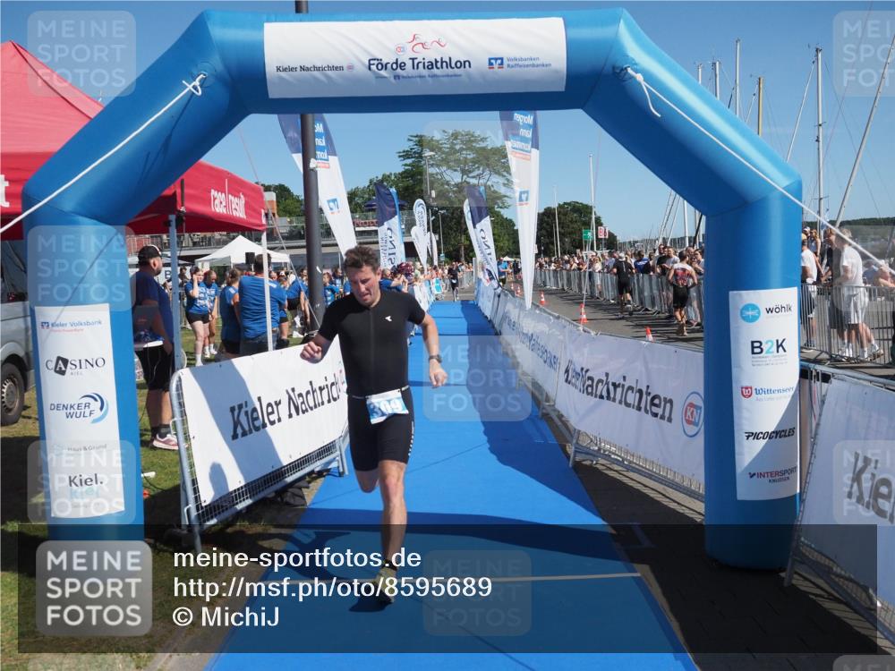 17.08.2025 - KN Förde Triathlon 2025 MichiJ http://msf.ph/oto/8595689 17.08.2025 12:04:43 Laufen 271, 280, 295, 309 meine-sportfotos.de