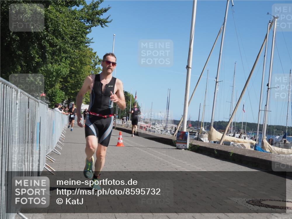 17.08.2025 - KN Förde Triathlon 2025 KatJ http://msf.ph/oto/8595732 17.08.2025 11:43:26 Laufen 296, 608 meine-sportfotos.de