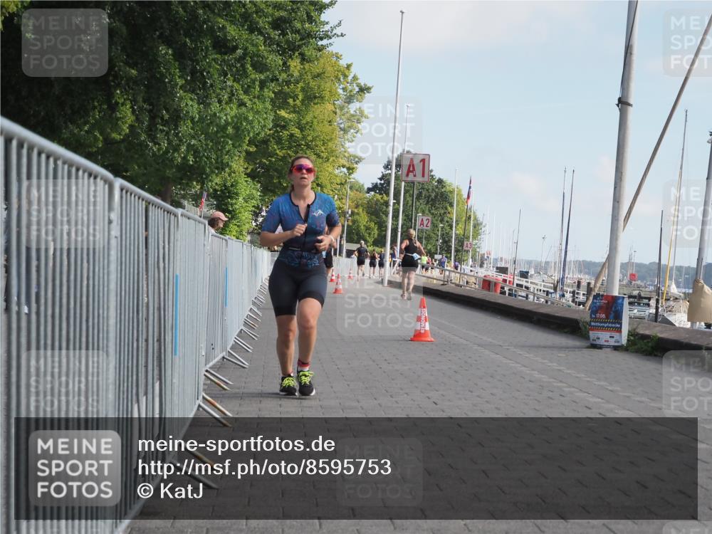 17.08.2025 - KN Förde Triathlon 2025 KatJ http://msf.ph/oto/8595753 17.08.2025 10:24:51 Laufen 128, 210, 234 meine-sportfotos.de