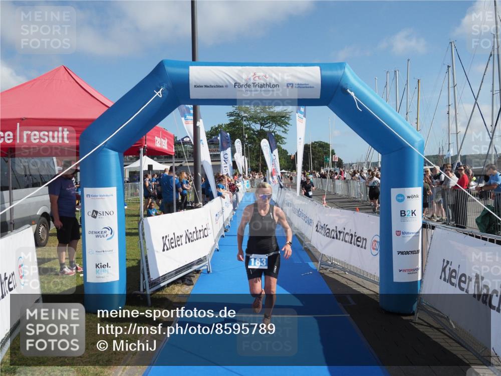 17.08.2025 - KN Förde Triathlon 2025 MichiJ http://msf.ph/oto/8595789 17.08.2025 10:39:56 Laufen 183 meine-sportfotos.de